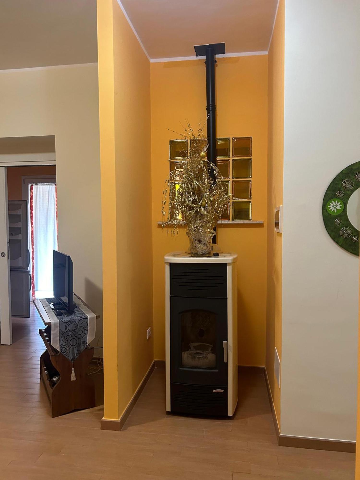 La Casina Di Karol Apartman Ronciglione Kültér fotó